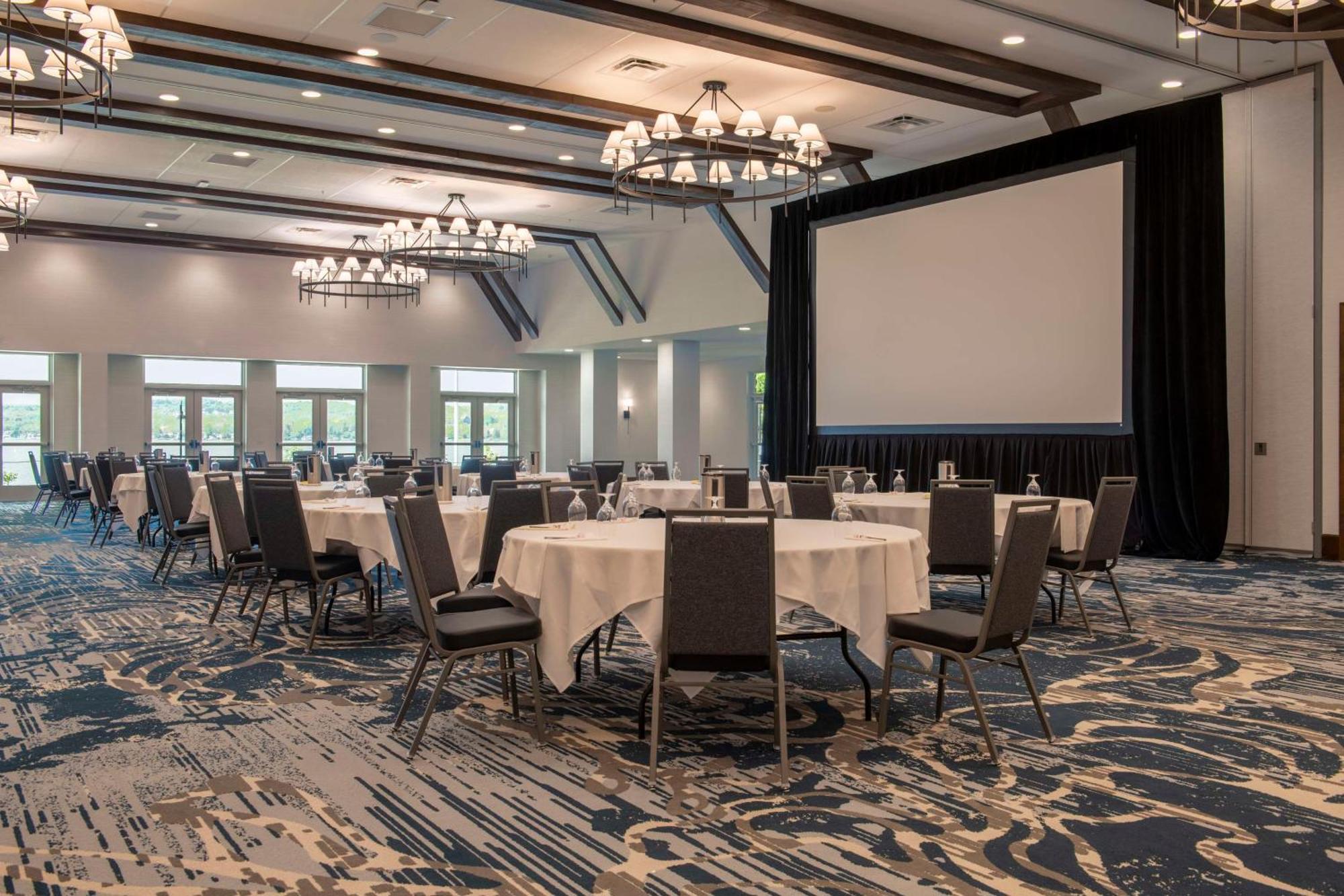 Canandaigua, Tapestry Collection By Hilton Hotel