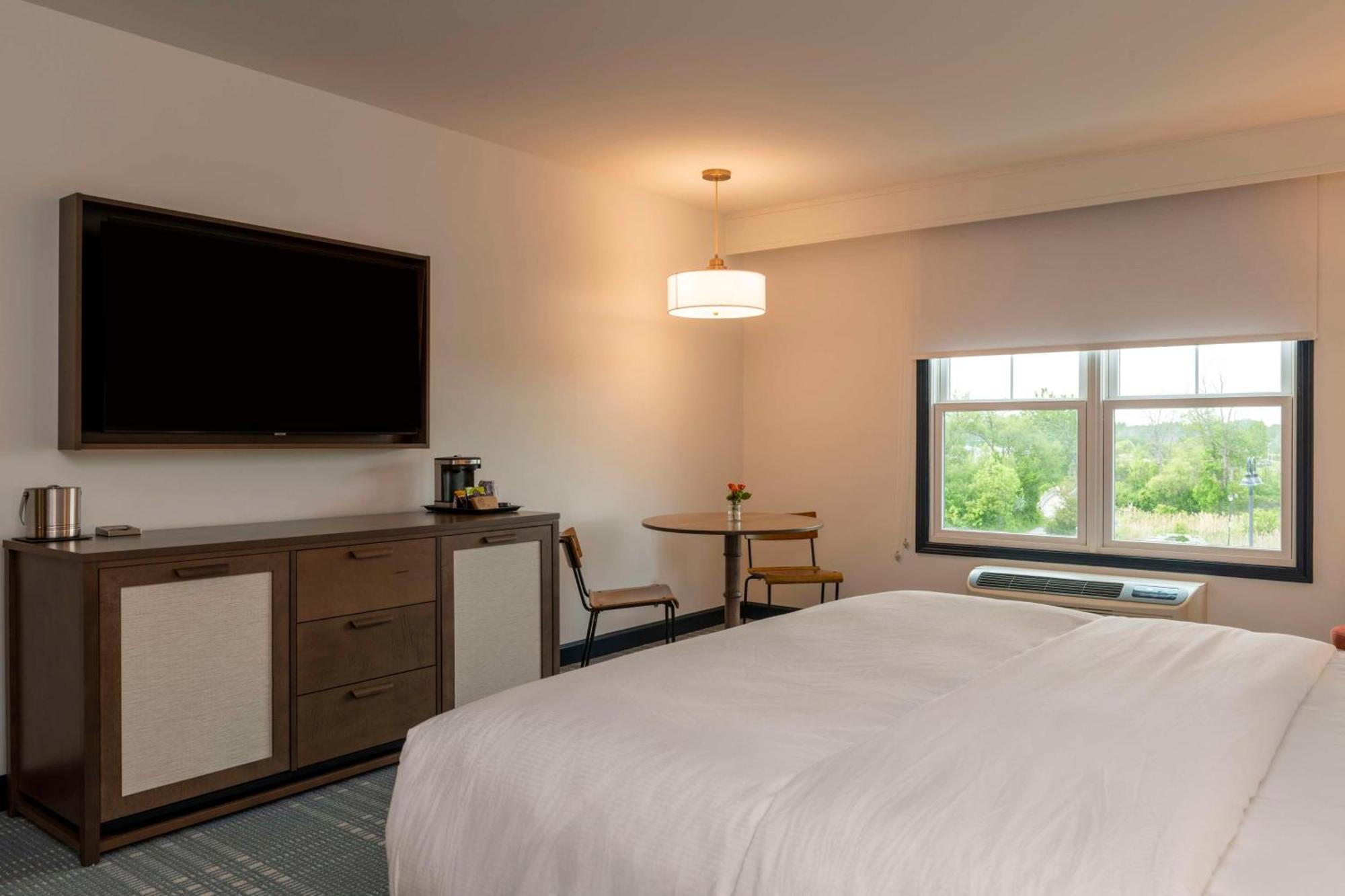 Canandaigua, Tapestry Collection By Hilton 4*